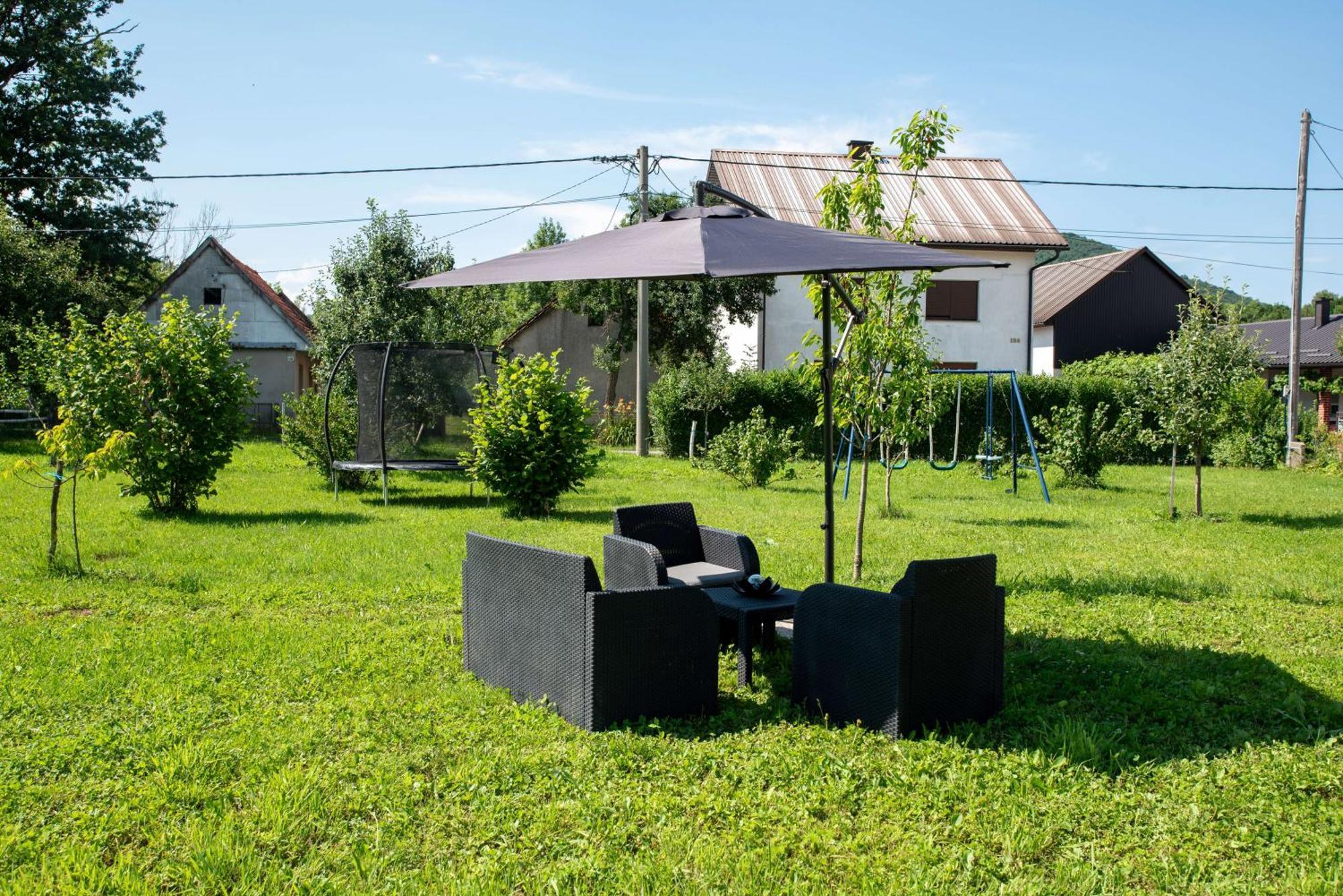 Kuca Za Odmor Boki Villa Gospic Ngoại thất bức ảnh