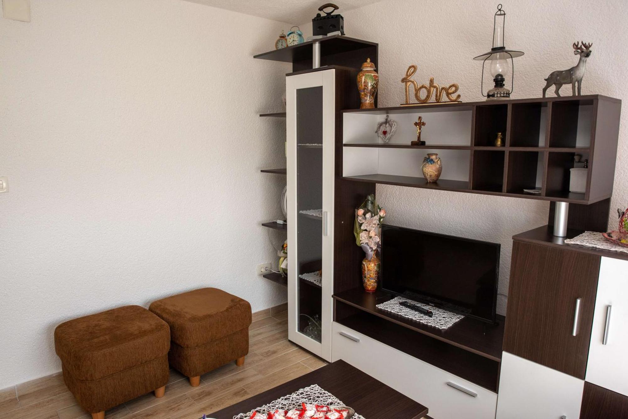 Kuca Za Odmor Boki Villa Gospic Ngoại thất bức ảnh