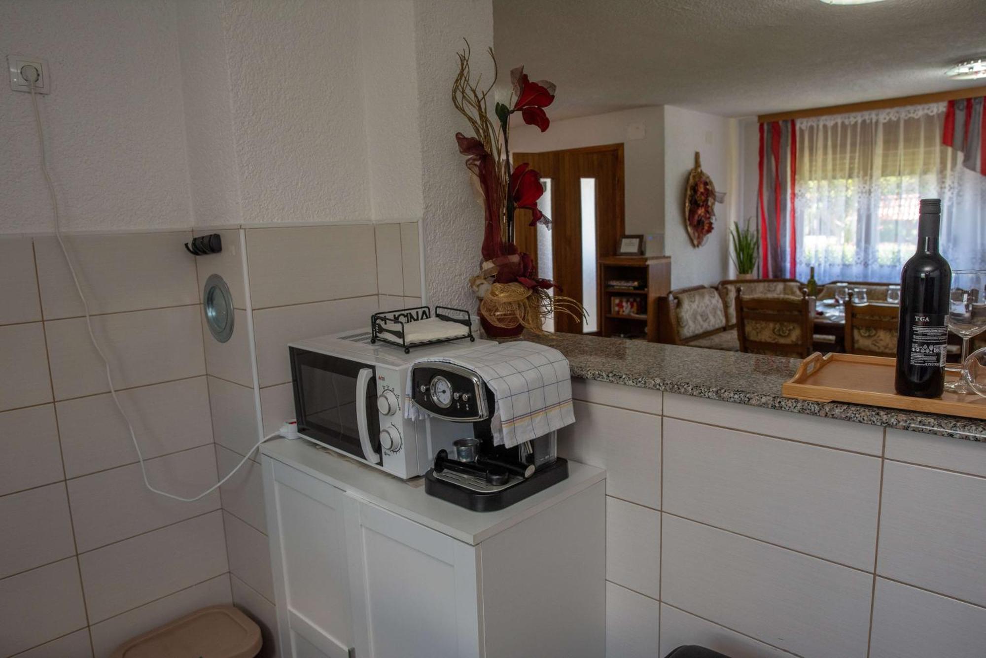 Kuca Za Odmor Boki Villa Gospic Ngoại thất bức ảnh