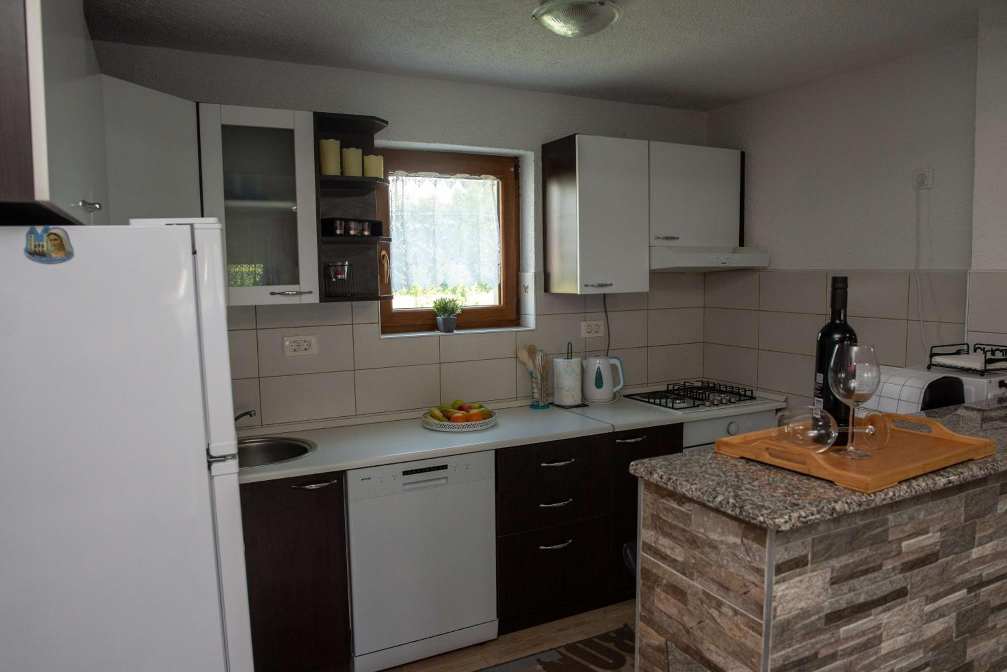 Kuca Za Odmor Boki Villa Gospic Ngoại thất bức ảnh