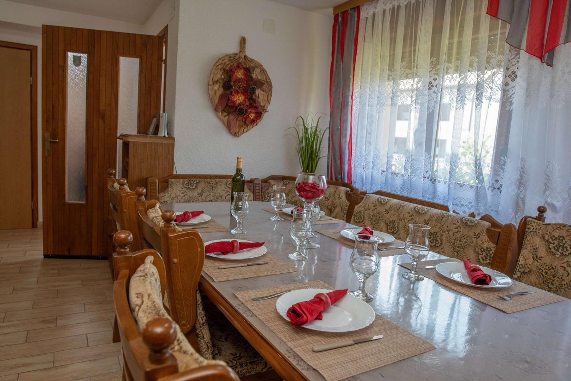 Kuca Za Odmor Boki Villa Gospic Ngoại thất bức ảnh